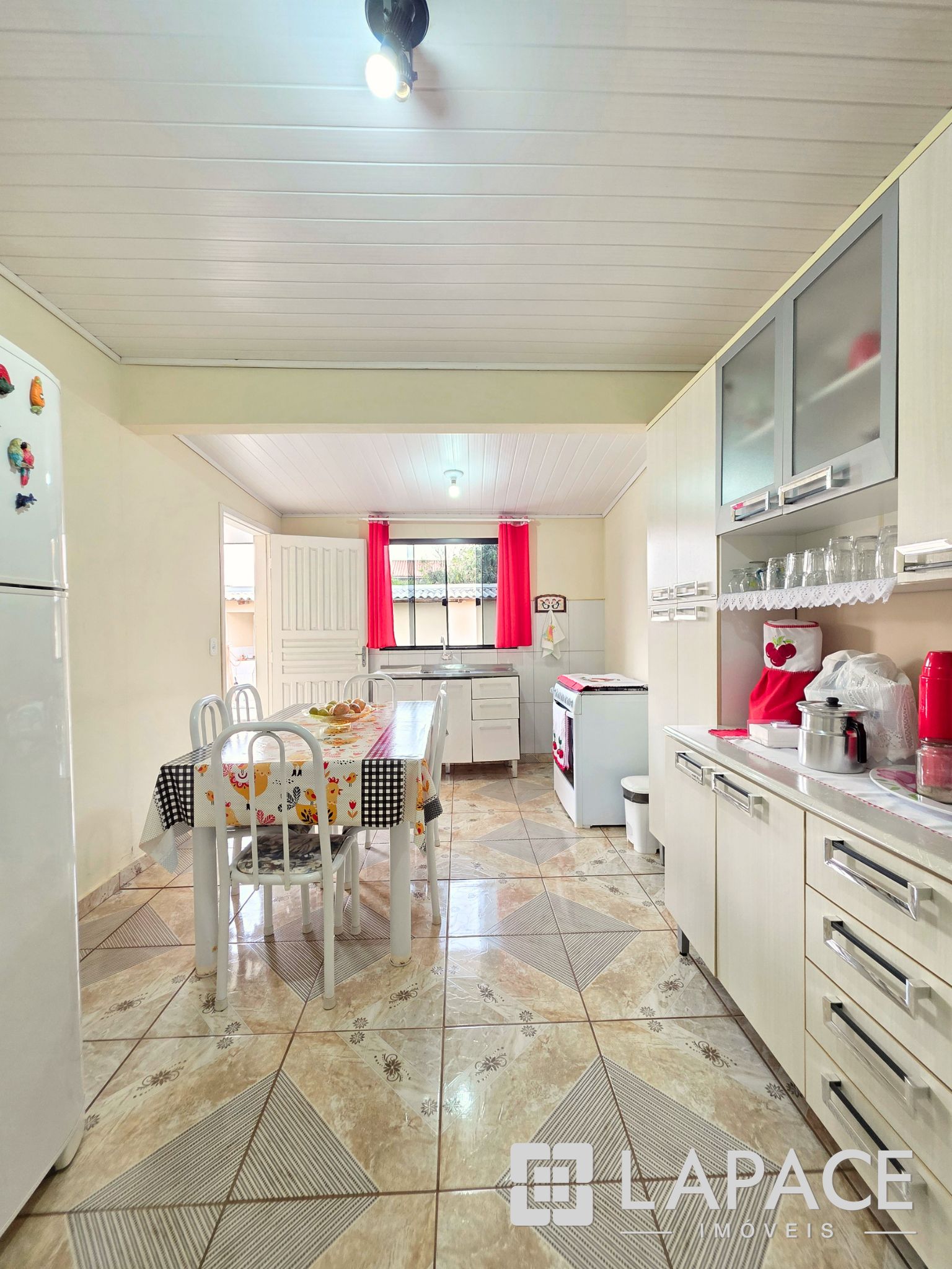 CASA À VENDA NO BAIRRO CONTORNO (SANTA PAULA), COM 2 QUARTOS, 2 VAGAS, EDÍCULA, CHURRASQUEIRA | PONTA GROSSA PR — foto 4