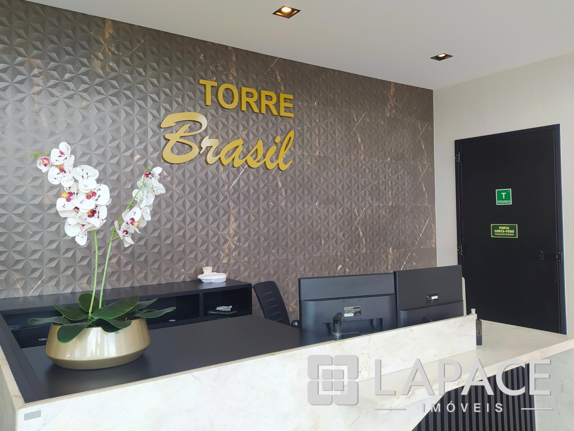 APARTAMENTO À VENDA NO EDIFÍCIO SANTOS DUMONT COM 3 QUARTOS SENDO 1 SUÍTE E 2 VAGAS DE GARAGEM  PONTA GROSSA- PR — foto 13