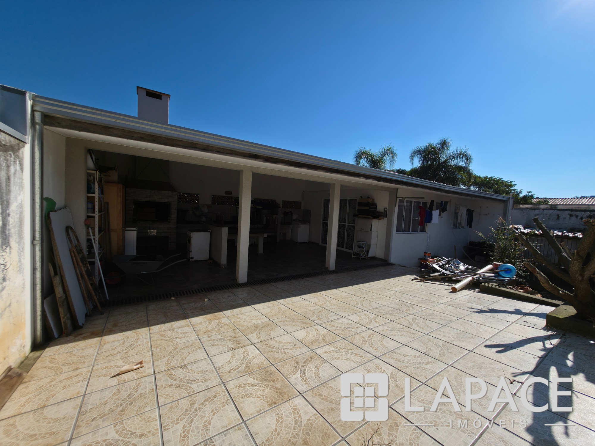 CASA COM 3 QUARTOS, 1 SUÍTE, EDÍCULA COMPLETA E 5 VAGAS DE GARAGEM, NA AV. ANA RITA, UVARANAS, PONTA GROSSA PR — foto 15