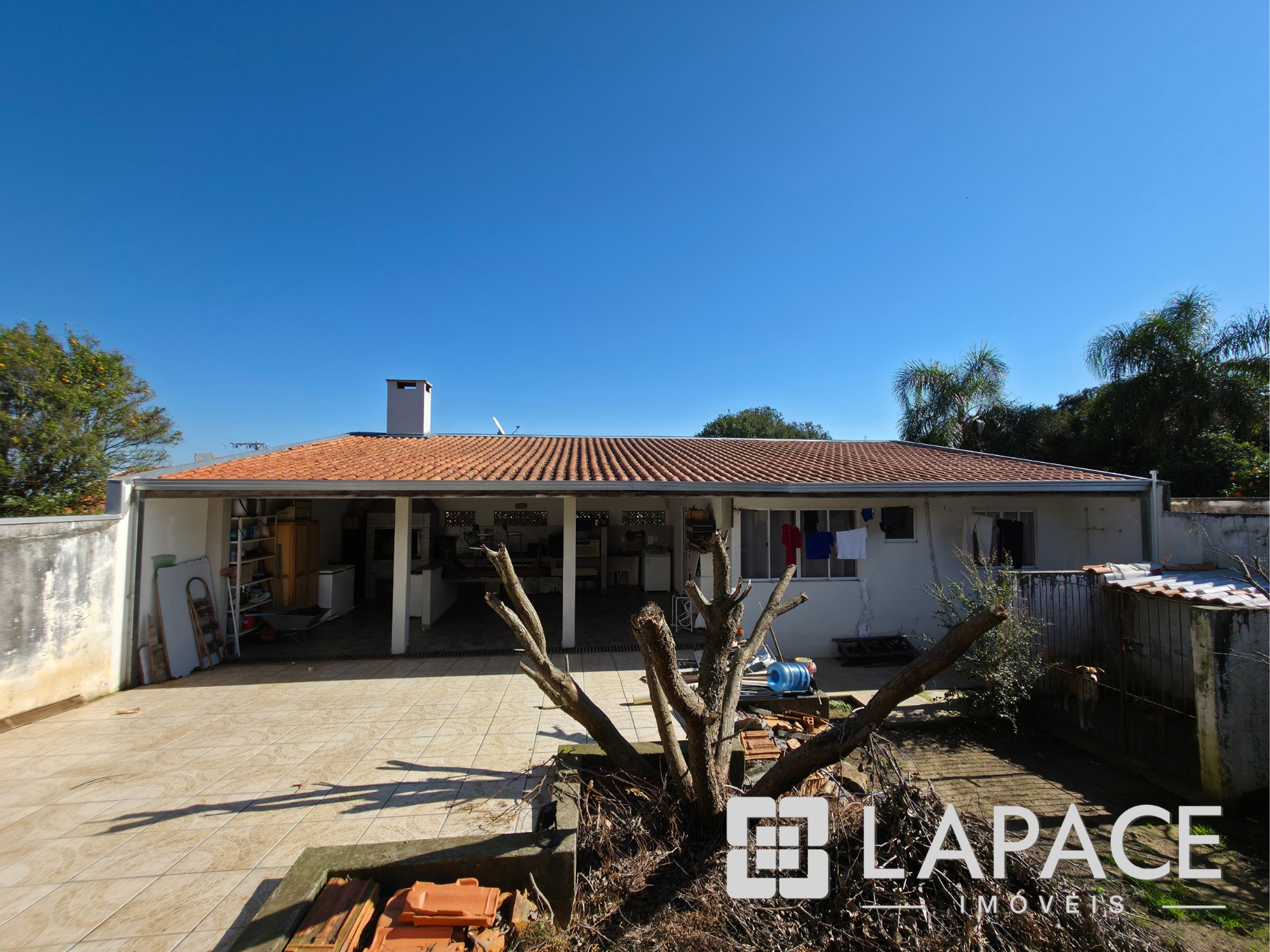 CASA COM 3 QUARTOS, 1 SUÍTE, EDÍCULA COMPLETA E 5 VAGAS DE GARAGEM, NA AV. ANA RITA, UVARANAS, PONTA GROSSA PR — foto 20