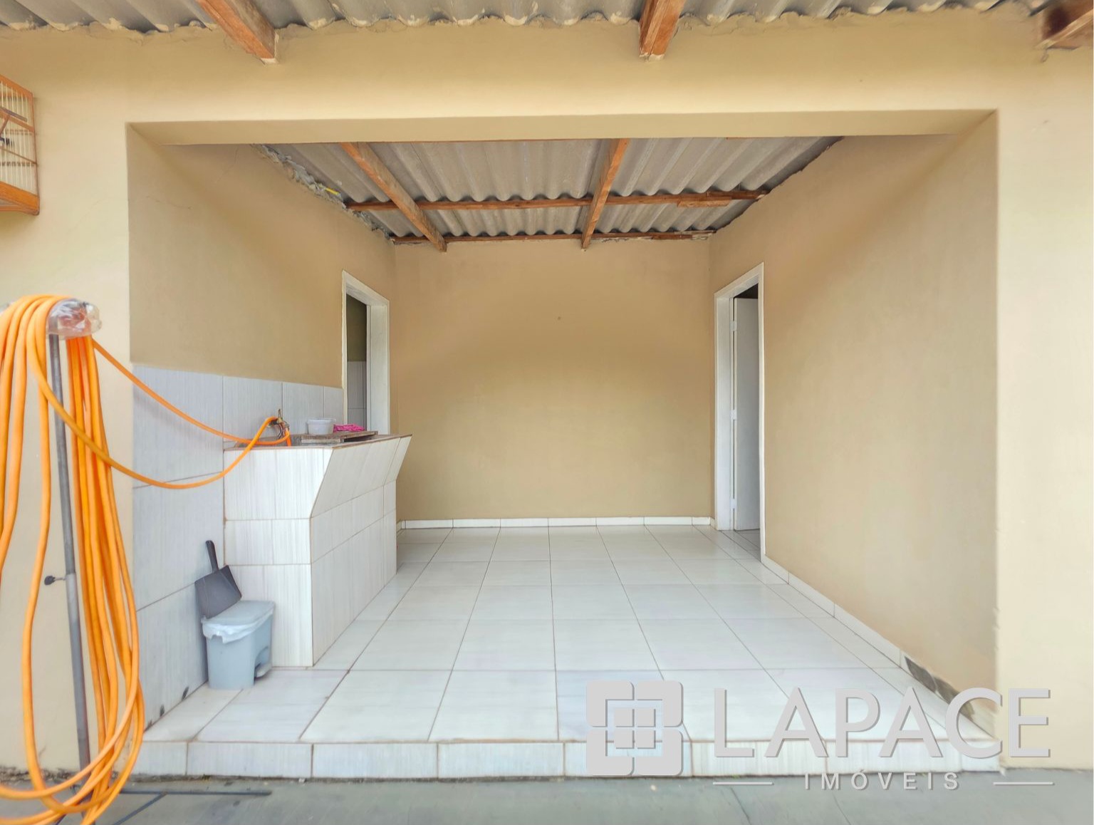 CASA À VENDA NO BAIRRO CONTORNO (SANTA PAULA), COM 2 QUARTOS, 2 VAGAS, EDÍCULA, CHURRASQUEIRA | PONTA GROSSA PR — foto 12