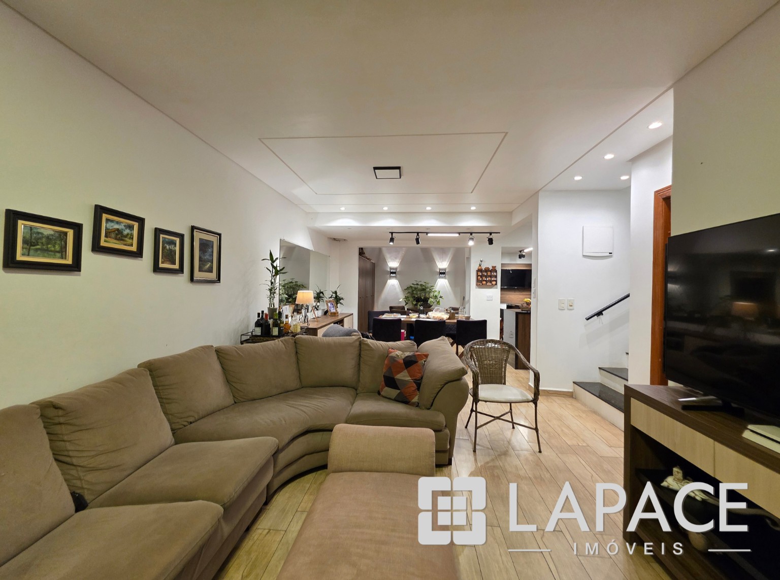 VENDE-SE SOBRADO COM 3 QUARTOS E 1 VAGA NO JARDIM EUROPA - PONTA GROSSA PR. — foto 13