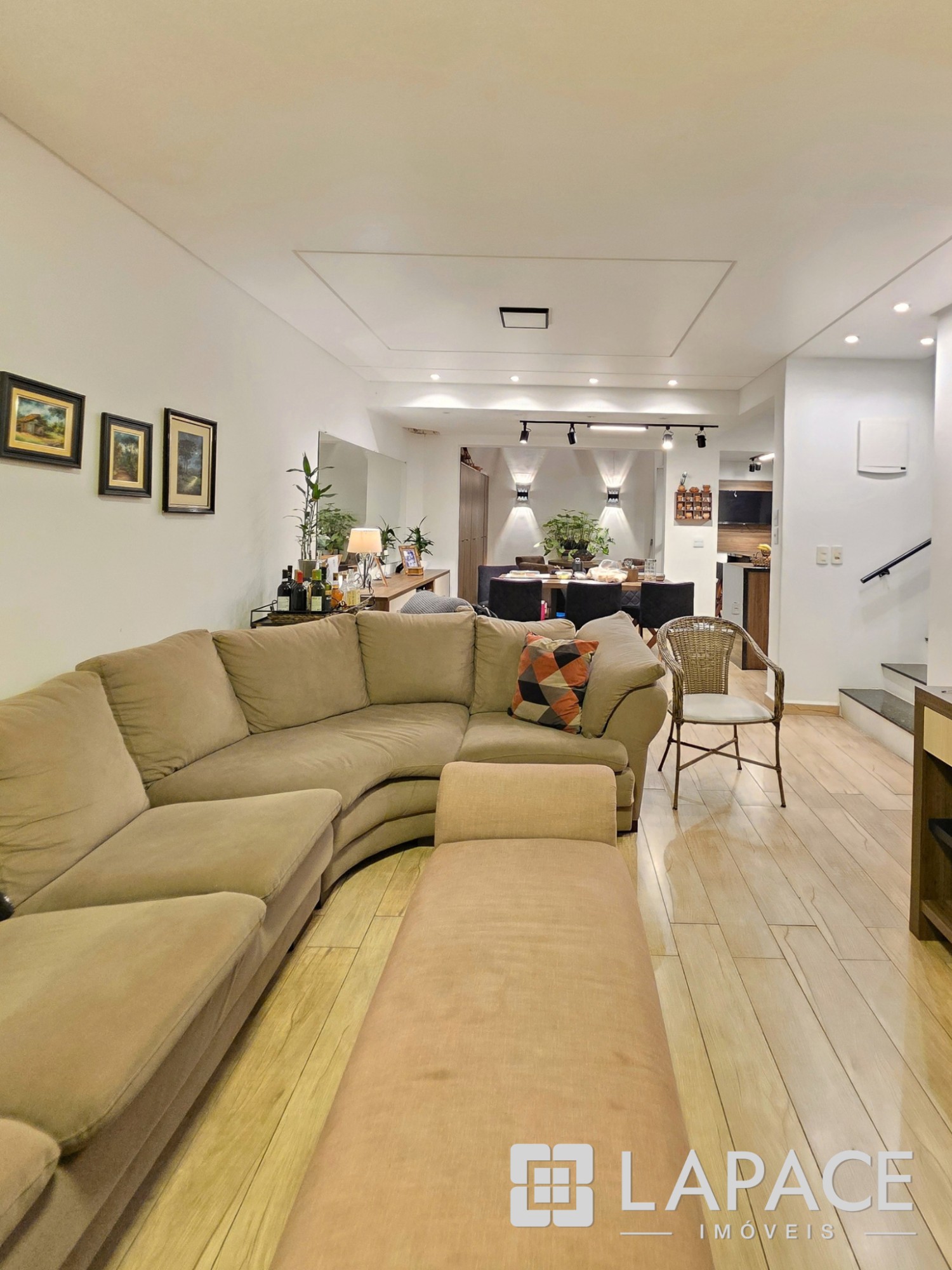 VENDE-SE SOBRADO COM 3 QUARTOS E 1 VAGA NO JARDIM EUROPA - PONTA GROSSA PR. — foto 12