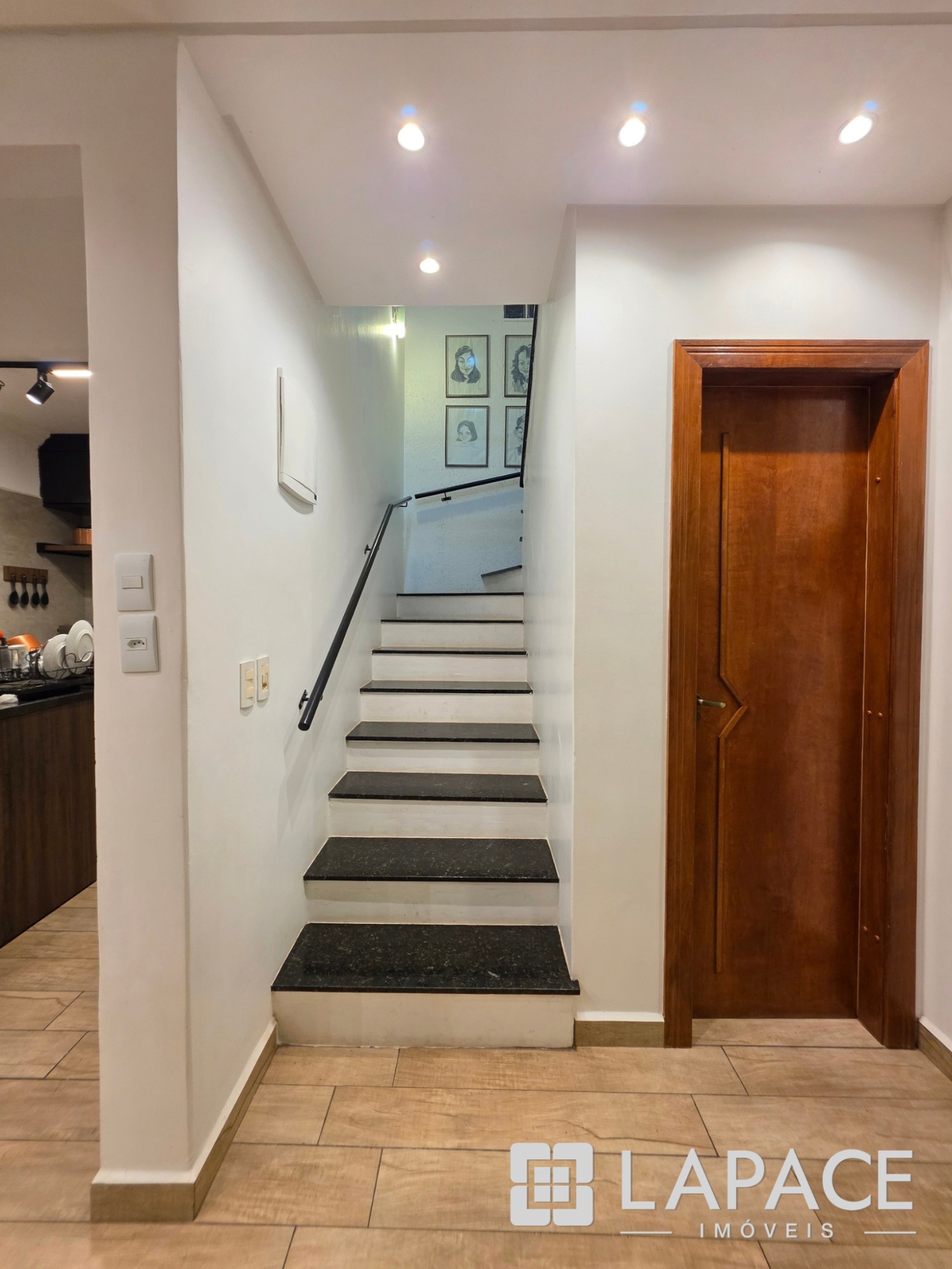 VENDE-SE SOBRADO COM 3 QUARTOS E 1 VAGA NO JARDIM EUROPA - PONTA GROSSA PR. — foto 17